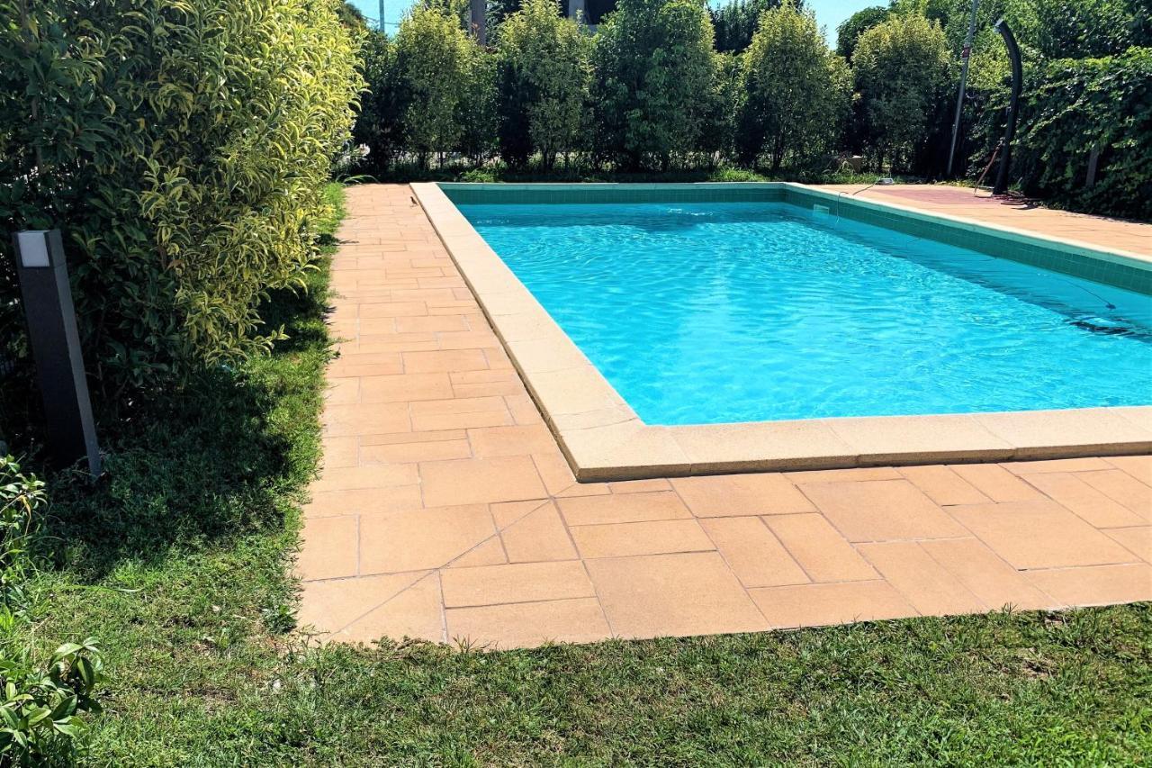 Apartment Charme And Relax With Garden And Swimming Pool Desenzano del Garda Zewnętrze zdjęcie