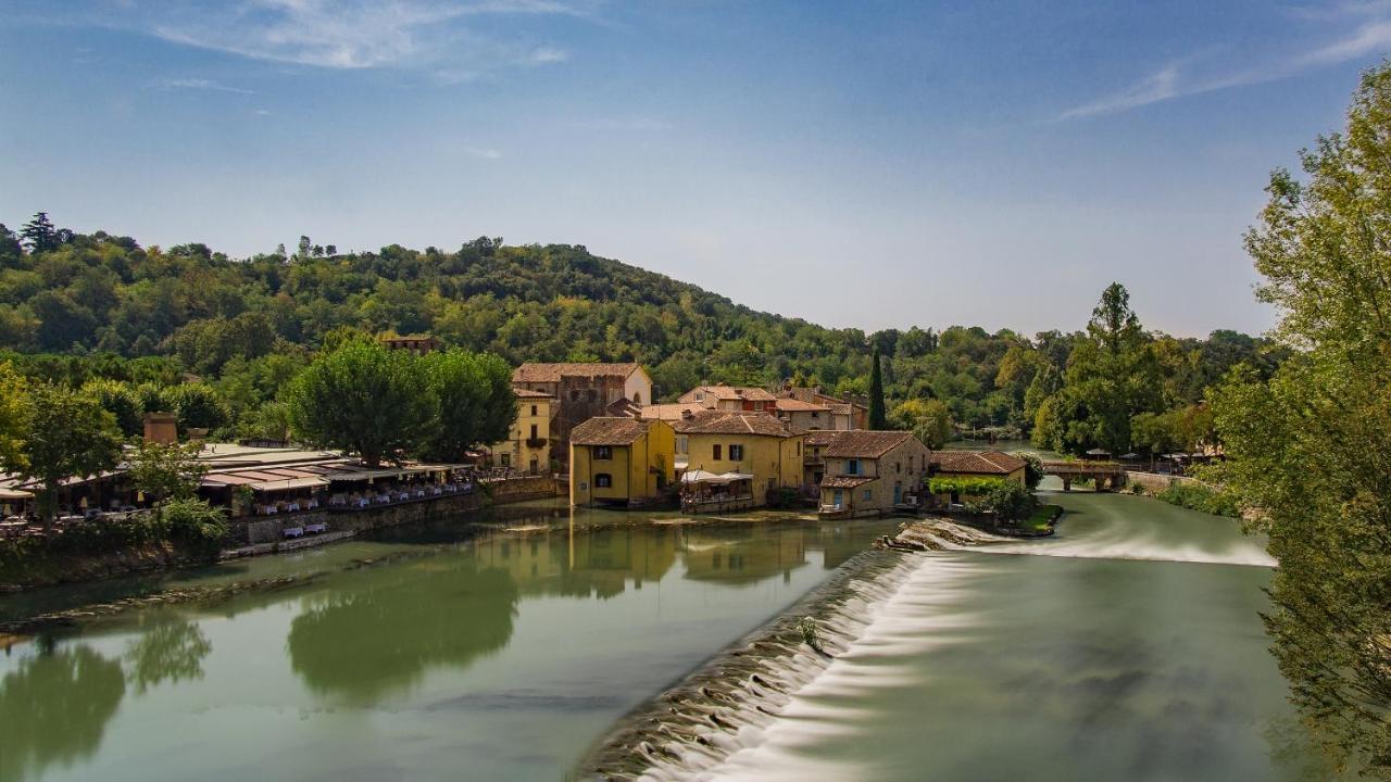 Apartment Charme And Relax With Garden And Swimming Pool Desenzano del Garda Zewnętrze zdjęcie